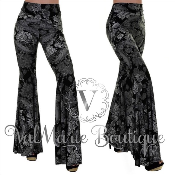 📍LAST PAIR!!! Paisley bell bottom pants - Picture 2 of 5